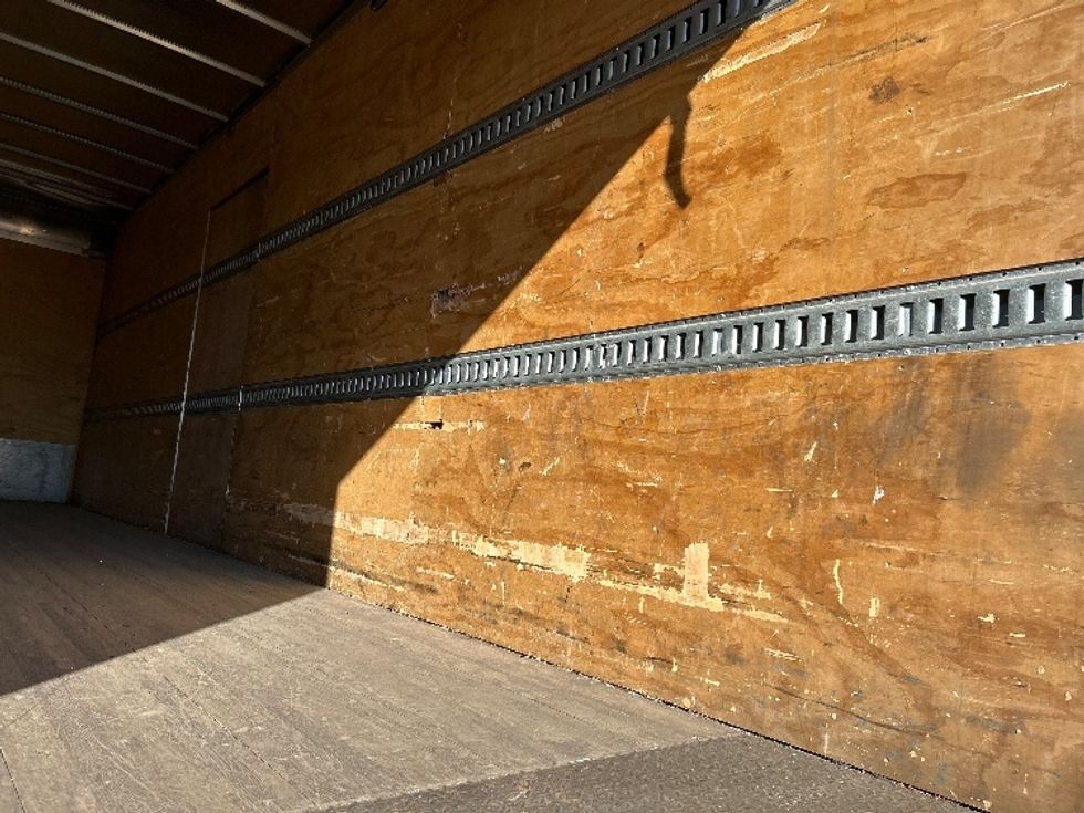 Medium Duty Box Truck-Light and Medium Duty Trucks-International-2020-MV607-West Babylon-NY-135,967\n\t\tmiles-$ 52,250 - Image 12