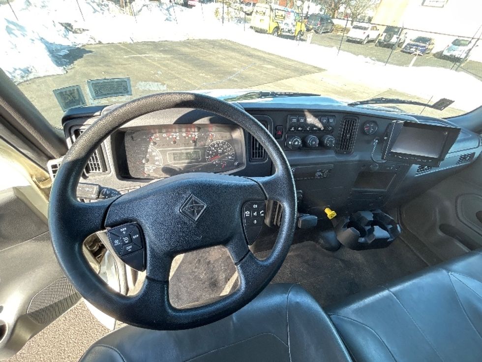 Medium Duty Box Truck-Light and Medium Duty Trucks-International-2020-MV607-West Babylon-NY-140,175\n\t\tmiles-$ 62,750 - Image 18