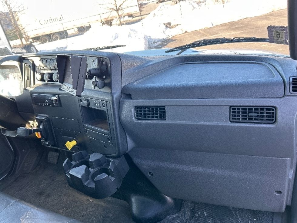 Medium Duty Box Truck-Light and Medium Duty Trucks-International-2020-MV607-West Babylon-NY-140,175\n\t\tmiles-$ 62,750 - Image 21