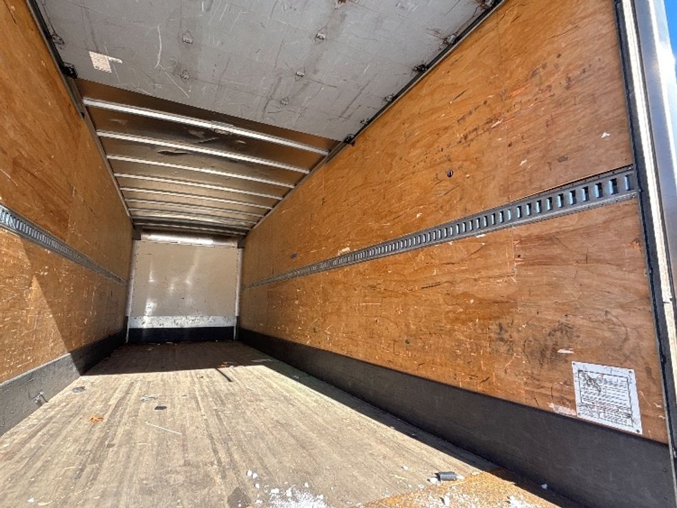 Medium Duty Box Truck-Light and Medium Duty Trucks-International-2020-MV607-West Babylon-NY-172,624\n\t\tmiles-$ 45,750 - Image 12
