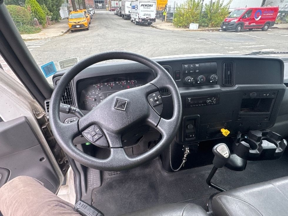 Medium Duty Box Truck-Light and Medium Duty Trucks-International-2020-MV607-West Babylon-NY-20,220\n\t\tmiles-$ 48,250 - Image 18