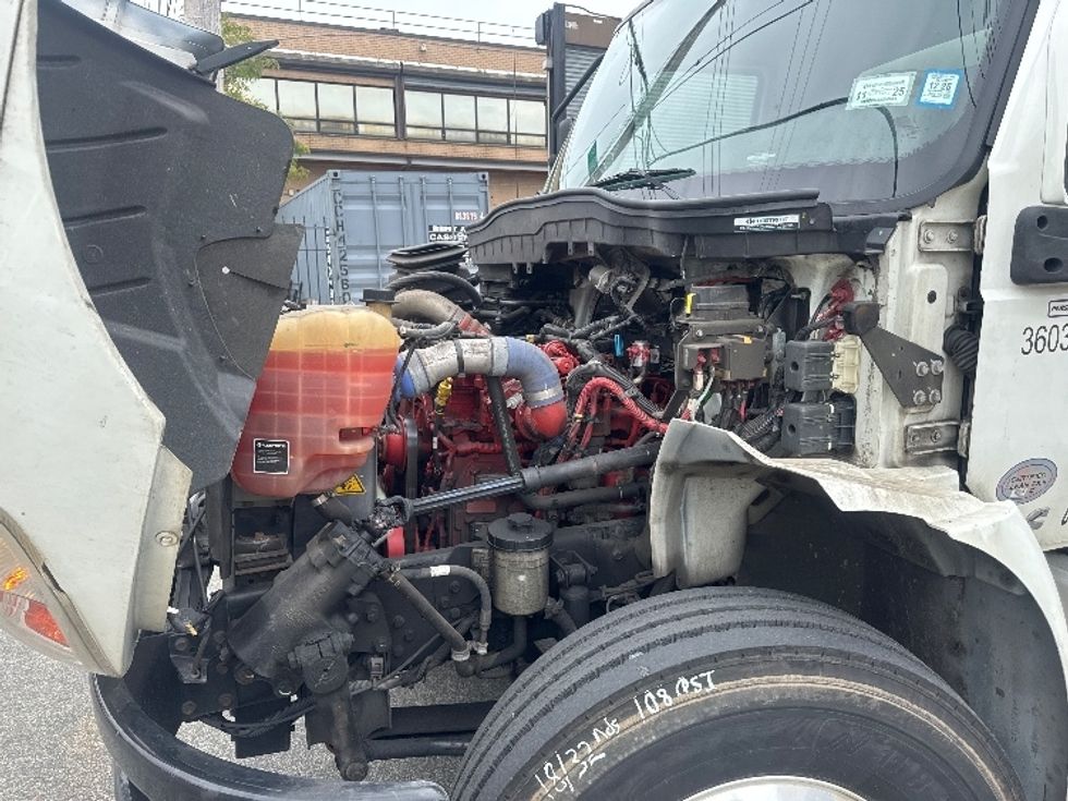 Medium Duty Box Truck-Light and Medium Duty Trucks-International-2020-MV607-West Babylon-NY-20,220\n\t\tmiles-$ 48,250 - Image 22