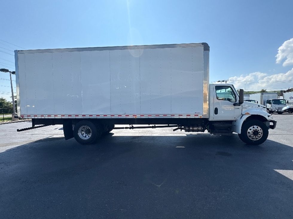 Medium Duty Box Truck-Light and Medium Duty Trucks-International-2020-MV607-West Babylon-NY-26,384\n\t\tmiles-$ 64,500 - Image 14