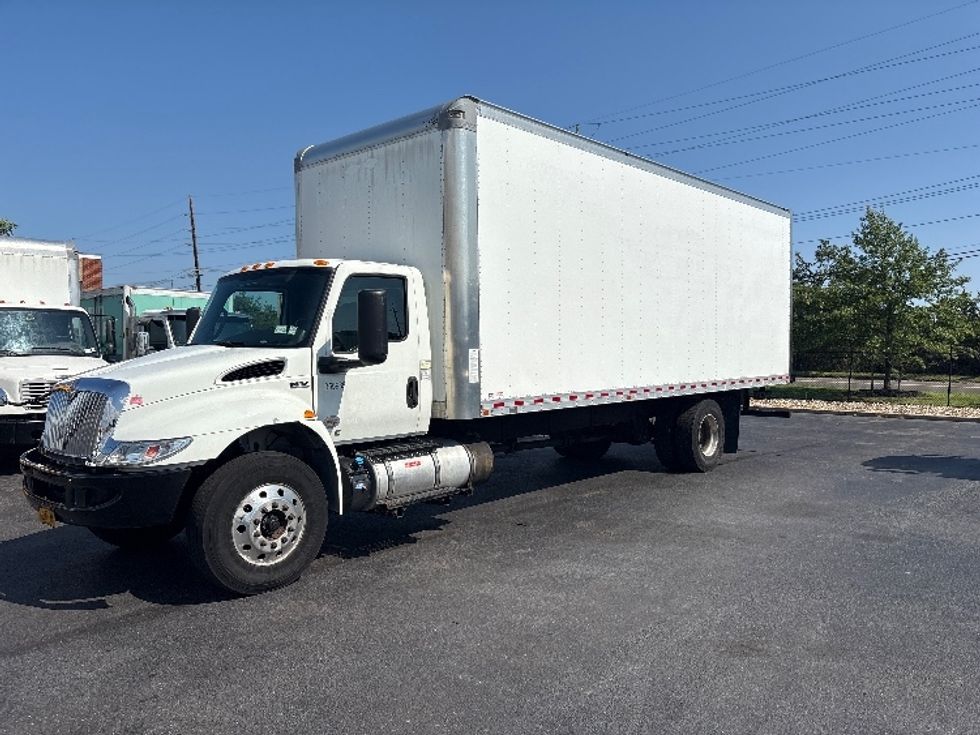 Medium Duty Box Truck-Light and Medium Duty Trucks-International-2020-MV607-West Babylon-NY-26,384\n\t\tmiles-$ 64,500 - Image 3