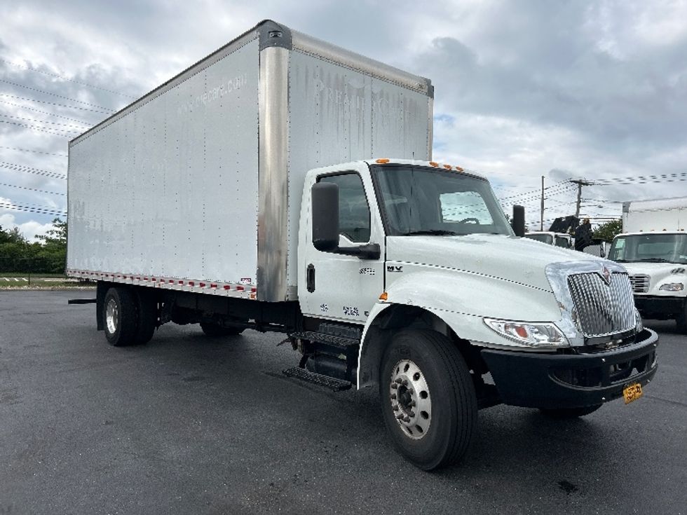 Medium Duty Box Truck-Light and Medium Duty Trucks-International-2020-MV607-West Babylon-NY-28,628\n\t\tmiles-$ 64,500 - Image 1