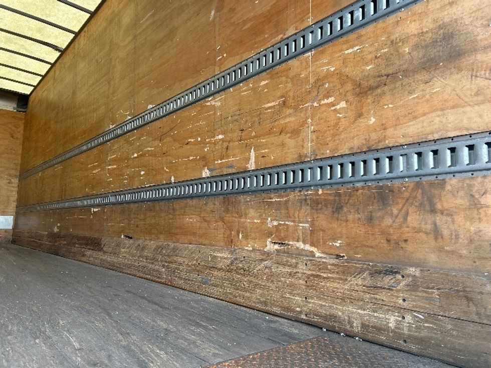 Medium Duty Box Truck-Light and Medium Duty Trucks-International-2020-MV607-West Babylon-NY-28,628\n\t\tmiles-$ 64,500 - Image 12