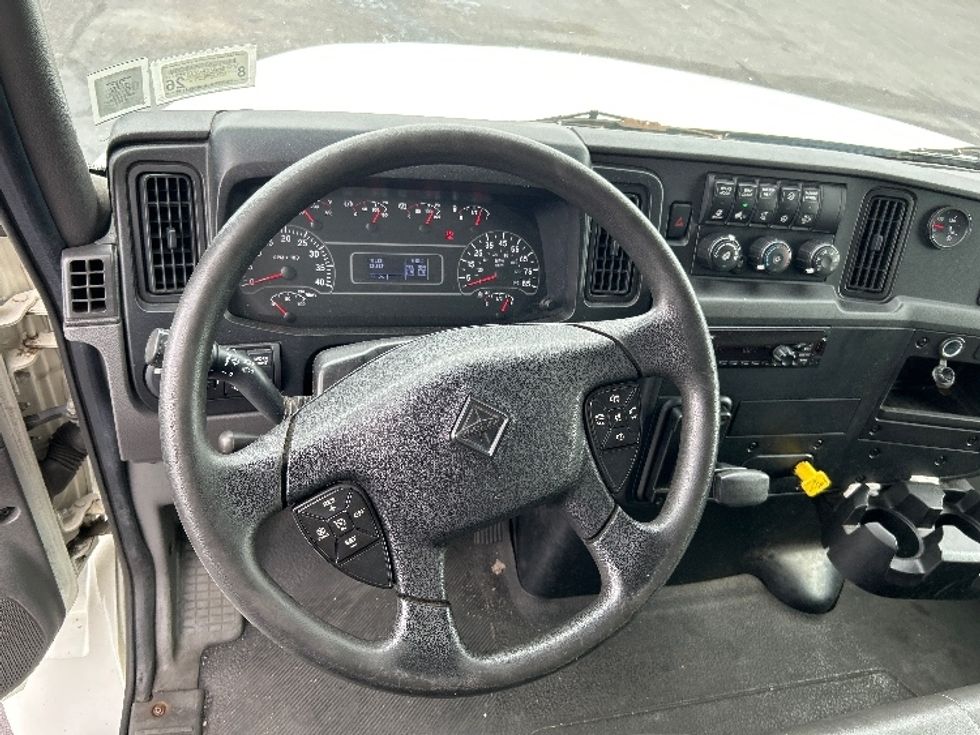 Medium Duty Box Truck-Light and Medium Duty Trucks-International-2020-MV607-West Babylon-NY-28,628\n\t\tmiles-$ 64,500 - Image 18