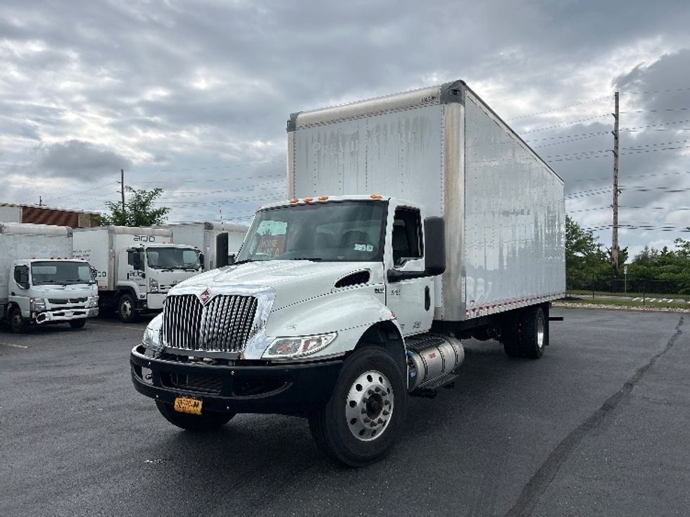 Medium Duty Box Truck-Light and Medium Duty Trucks-International-2020-MV607-West Babylon-NY-28,628\n\t\tmiles-$ 64,500 - Image 3