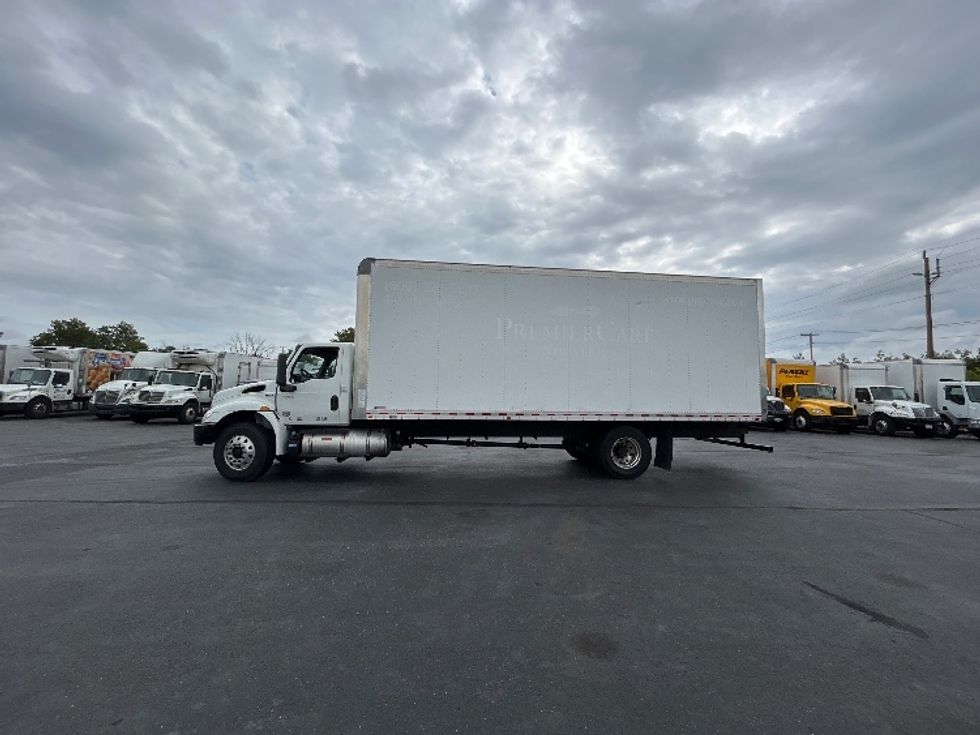 Medium Duty Box Truck-Light and Medium Duty Trucks-International-2020-MV607-West Babylon-NY-28,628\n\t\tmiles-$ 64,500 - Image 4