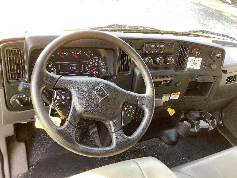 Medium Duty Box Truck-Light and Medium Duty Trucks-International-2020-MV607-West Columbia-SC-128,326\n\t\tmiles-$ 53,250 - Image 15