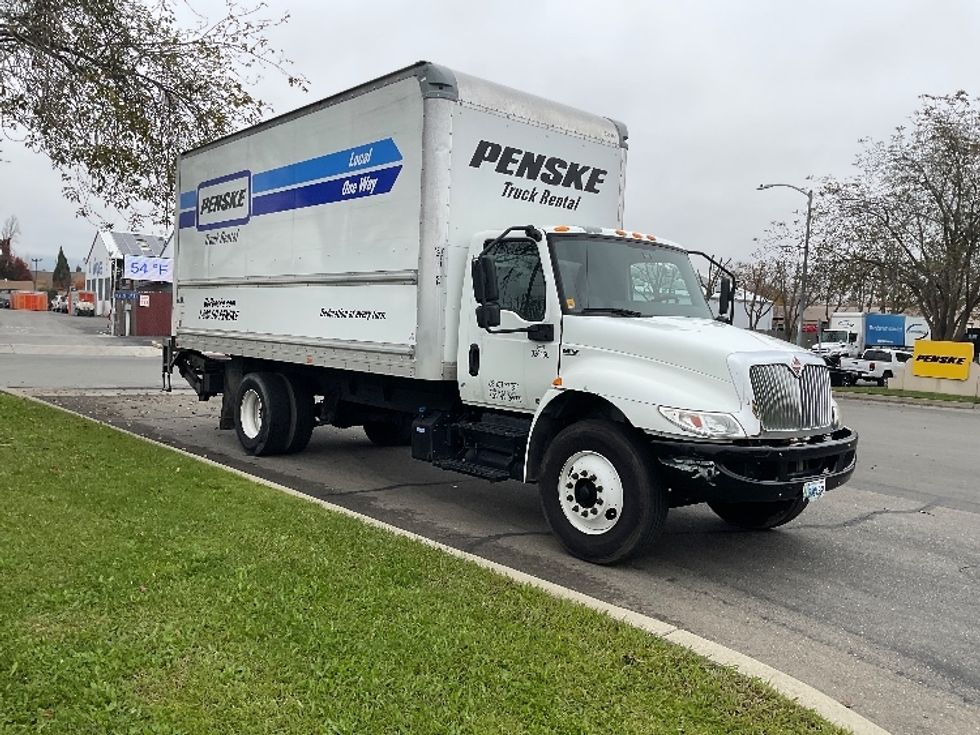 Medium Duty Box Truck-Light and Medium Duty Trucks-International-2020-MV607-West Sacramento-CA-101,115\n\t\tmiles-$ 51,000 - Image 1