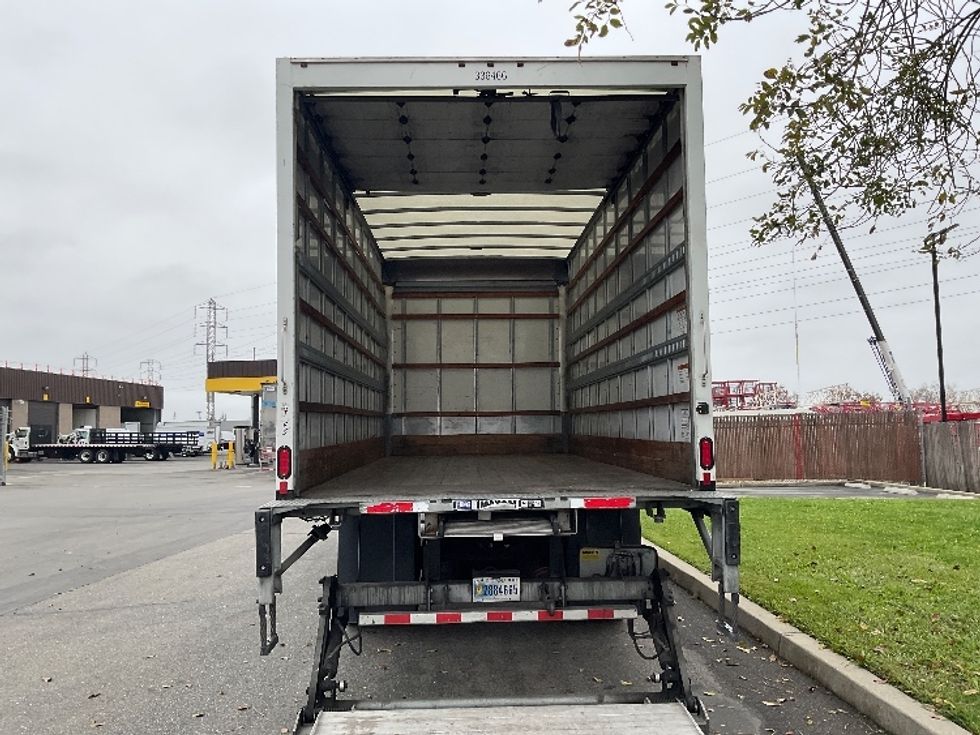 Medium Duty Box Truck-Light and Medium Duty Trucks-International-2020-MV607-West Sacramento-CA-101,115\n\t\tmiles-$ 51,000 - Image 8
