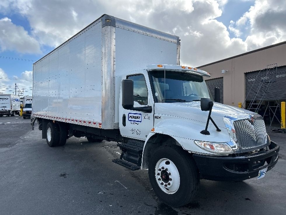 Medium Duty Box Truck-Light and Medium Duty Trucks-International-2020-MV607-West Sacramento-CA-102,312\n\t\tmiles-$ 62,250 - Image 1