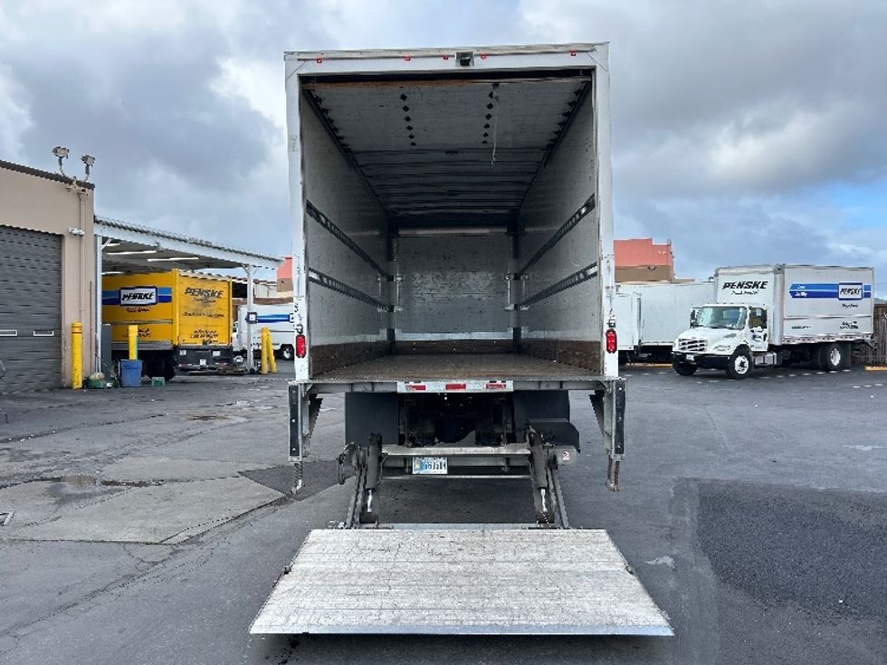 Medium Duty Box Truck-Light and Medium Duty Trucks-International-2020-MV607-West Sacramento-CA-102,312\n\t\tmiles-$ 62,250 - Image 9