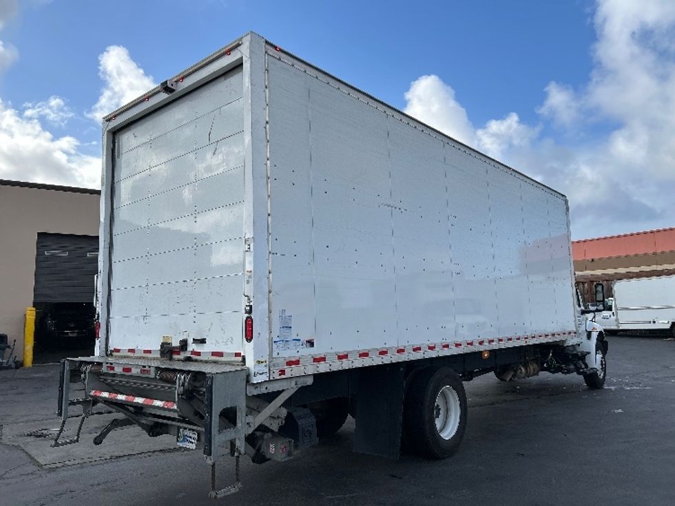Medium Duty Box Truck-Light and Medium Duty Trucks-International-2020-MV607-West Sacramento-CA-102,312\n\t\tmiles-$ 62,250 - Image 13