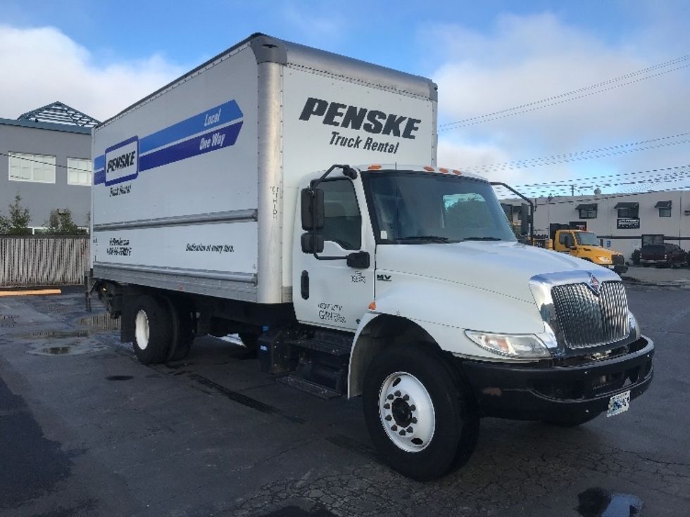 Medium Duty Box Truck-Light and Medium Duty Trucks-International-2020-MV607-West Sacramento-CA-104,360\n\t\tmiles-$ 52,000 - Image 1