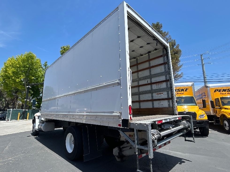 Medium Duty Box Truck-Light and Medium Duty Trucks-International-2020-MV607-West Sacramento-CA-120,216\n\t\tmiles-$ 53,250 - Image 6