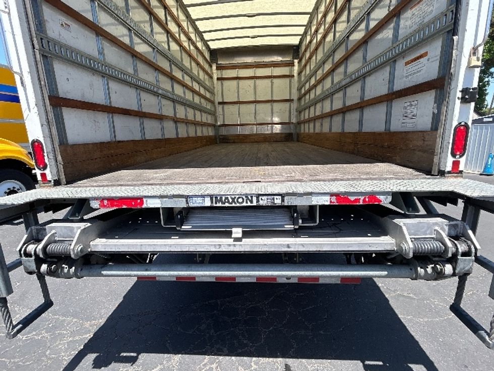 Medium Duty Box Truck-Light and Medium Duty Trucks-International-2020-MV607-West Sacramento-CA-120,216\n\t\tmiles-$ 53,250 - Image 10