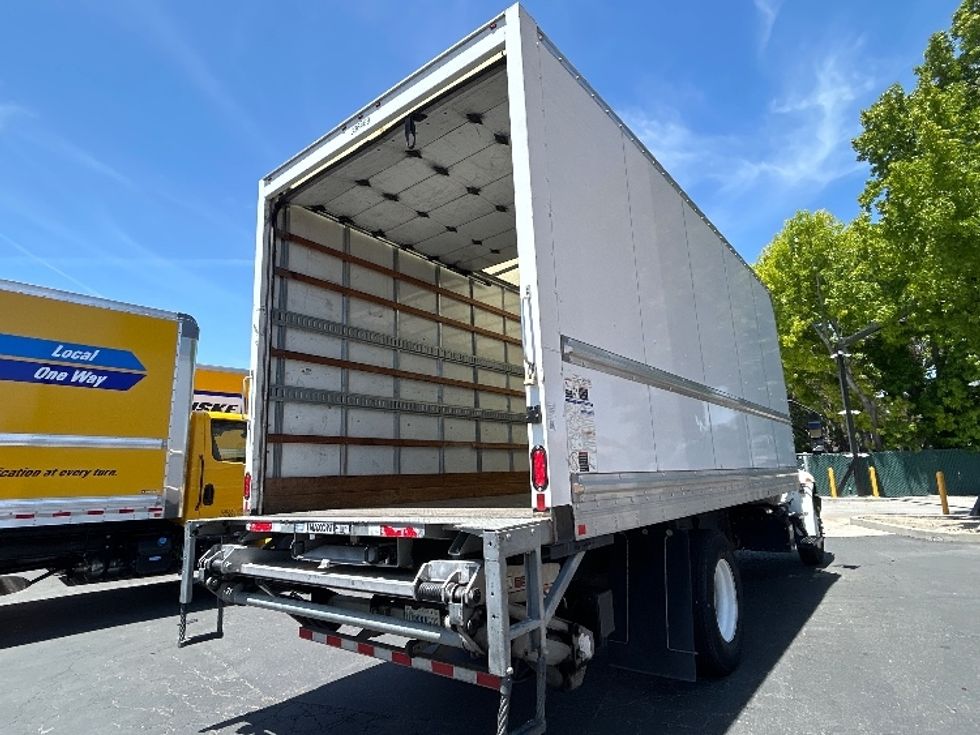 Medium Duty Box Truck-Light and Medium Duty Trucks-International-2020-MV607-West Sacramento-CA-120,216\n\t\tmiles-$ 53,250 - Image 26