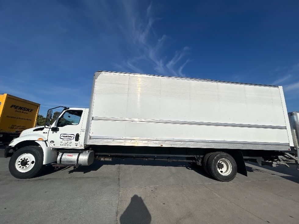 Medium Duty Box Truck-Light and Medium Duty Trucks-International-2020-MV607-West Sacramento-CA-123,445\n\t\tmiles-$ 58,750 - Image 4