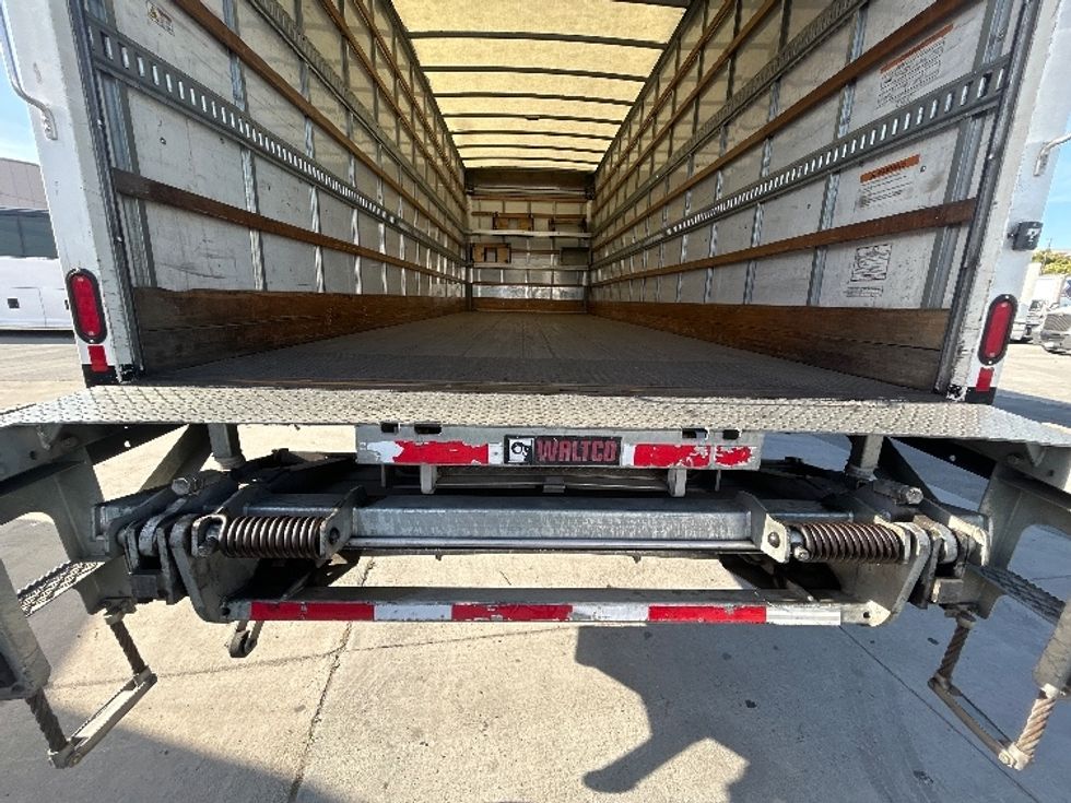 Medium Duty Box Truck-Light and Medium Duty Trucks-International-2020-MV607-West Sacramento-CA-123,445\n\t\tmiles-$ 58,750 - Image 10