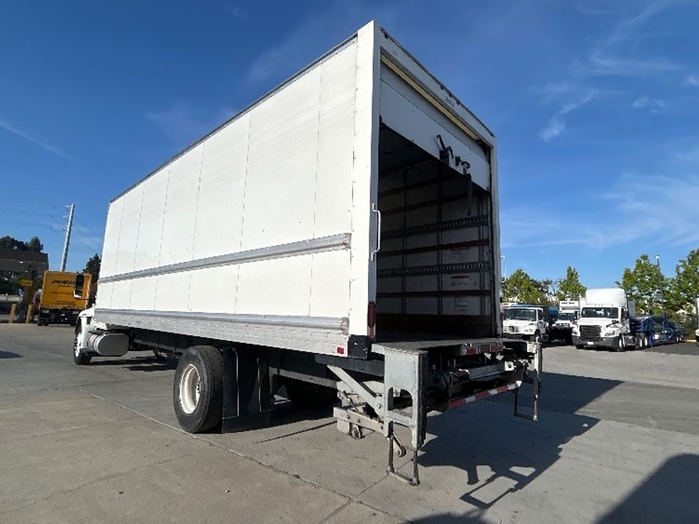 Medium Duty Box Truck-Light and Medium Duty Trucks-International-2020-MV607-West Sacramento-CA-123,445\n\t\tmiles-$ 58,750 - Image 6