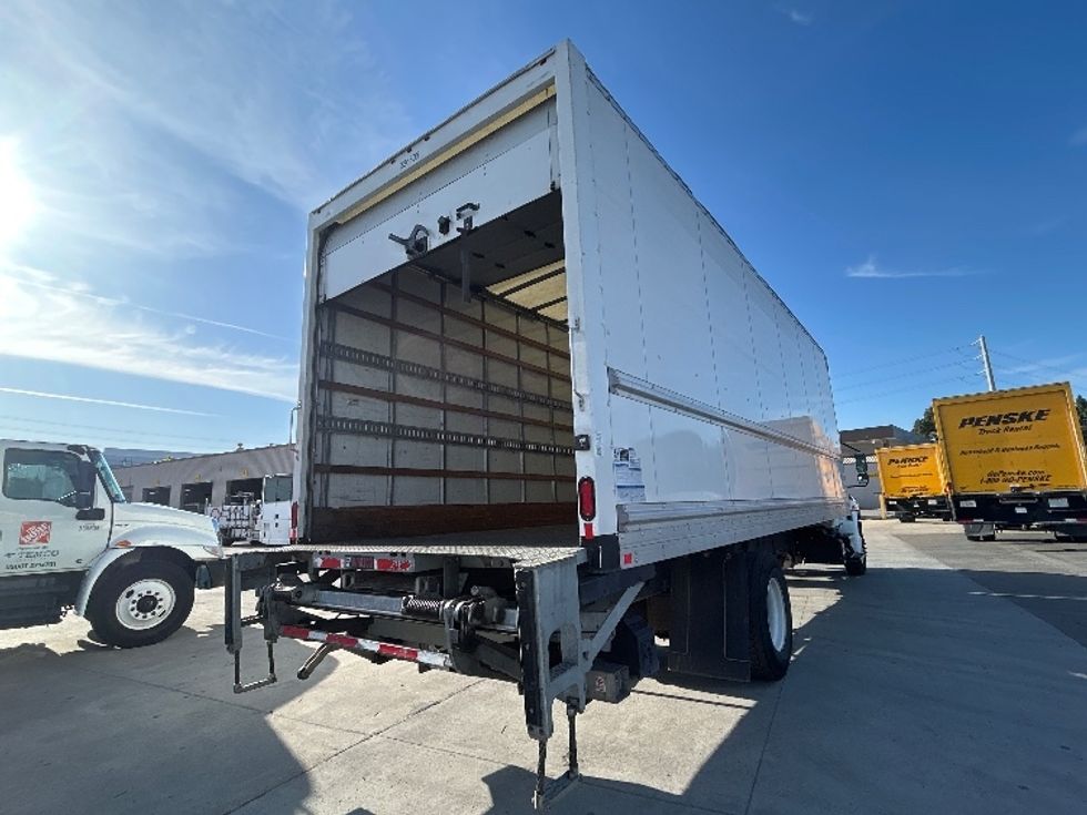 Medium Duty Box Truck-Light and Medium Duty Trucks-International-2020-MV607-West Sacramento-CA-123,445\n\t\tmiles-$ 58,750 - Image 13