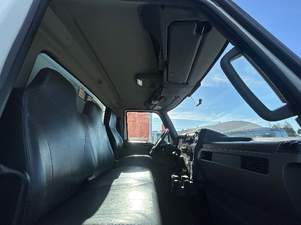 Medium Duty Box Truck-Light and Medium Duty Trucks-International-2020-MV607-West Sacramento-CA-123,445\n\t\tmiles-$ 58,750 - Image 22