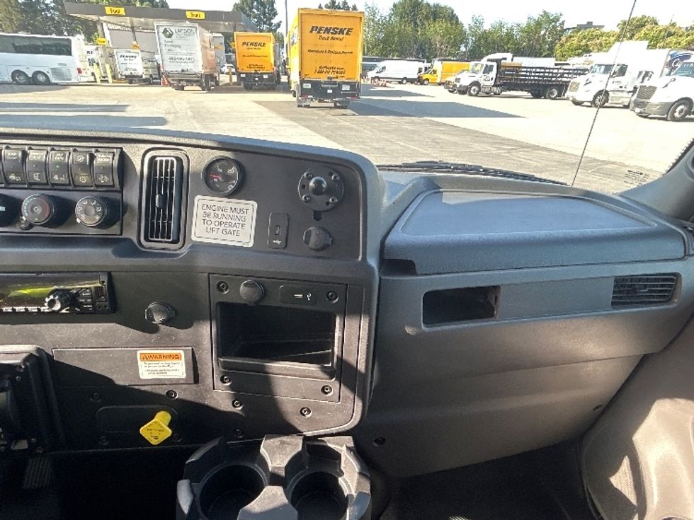 Medium Duty Box Truck-Light and Medium Duty Trucks-International-2020-MV607-West Sacramento-CA-123,445\n\t\tmiles-$ 58,750 - Image 21