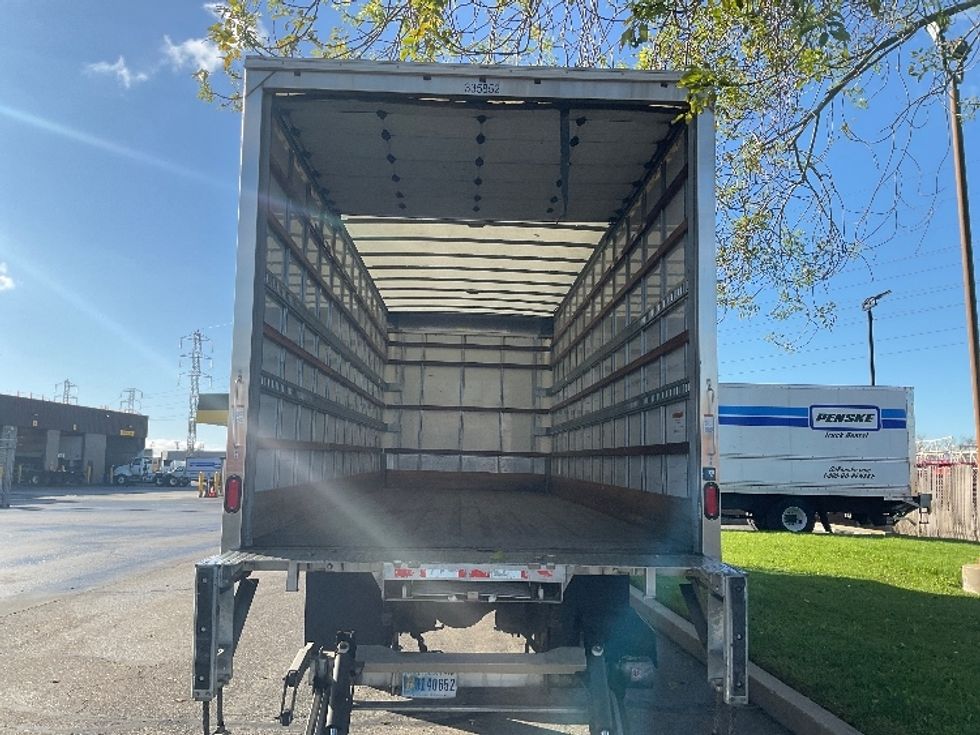 Medium Duty Box Truck-Light and Medium Duty Trucks-International-2020-MV607-West Sacramento-CA-128,309\n\t\tmiles-$ 52,500 - Image 8