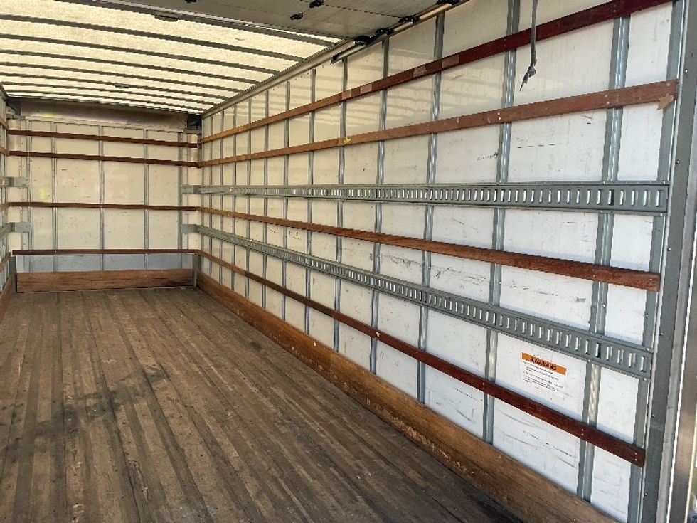 Medium Duty Box Truck-Light and Medium Duty Trucks-International-2020-MV607-West Sacramento-CA-128,309\n\t\tmiles-$ 52,500 - Image 12