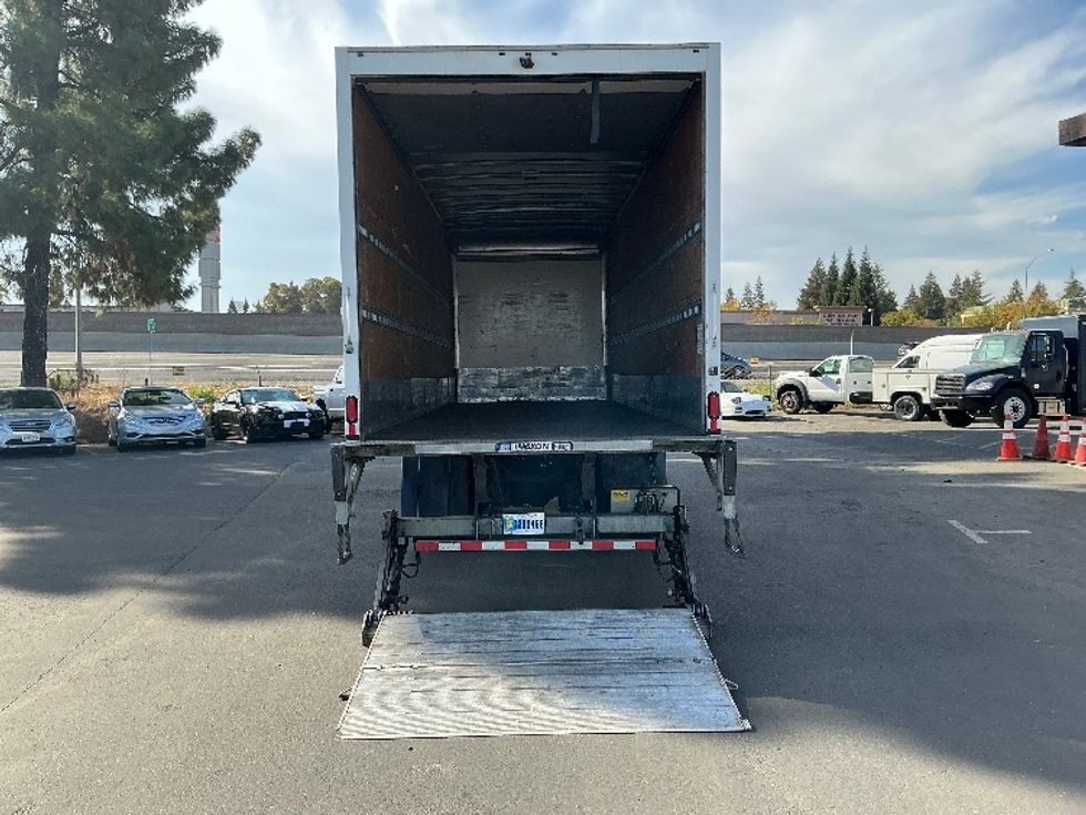Medium Duty Box Truck-Light and Medium Duty Trucks-International-2020-MV607-West Sacramento-CA-135,117\n\t\tmiles-$ 42,500 - Image 9