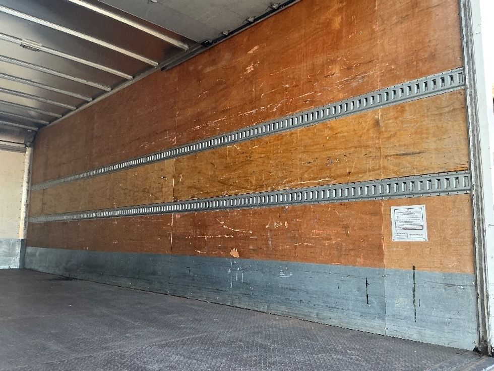 Medium Duty Box Truck-Light and Medium Duty Trucks-International-2020-MV607-West Sacramento-CA-135,117\n\t\tmiles-$ 42,500 - Image 12