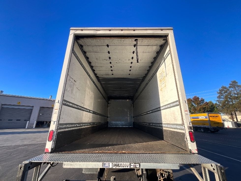 Medium Duty Box Truck-Light and Medium Duty Trucks-International-2020-MV607-West Sacramento-CA-136,440\n\t\tmiles-$ 62,250 - Image 8