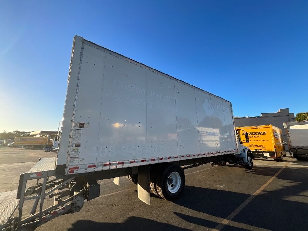 Medium Duty Box Truck-Light and Medium Duty Trucks-International-2020-MV607-West Sacramento-CA-136,440\n\t\tmiles-$ 62,250 - Image 13