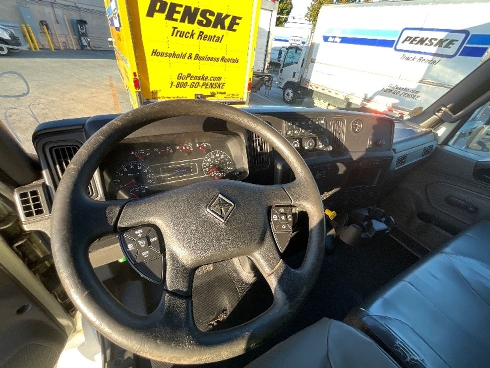Medium Duty Box Truck-Light and Medium Duty Trucks-International-2020-MV607-West Sacramento-CA-136,440\n\t\tmiles-$ 62,250 - Image 18