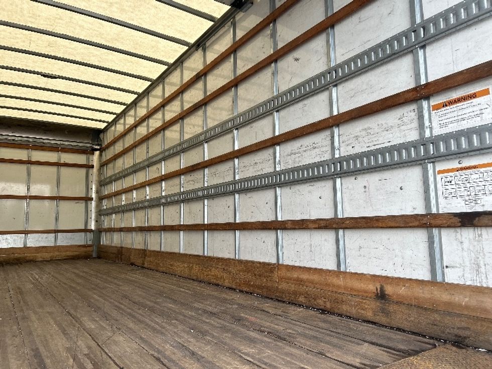 Medium Duty Box Truck-Light and Medium Duty Trucks-International-2020-MV607-West Sacramento-CA-137,287\n\t\tmiles-$ 55,750 - Image 12