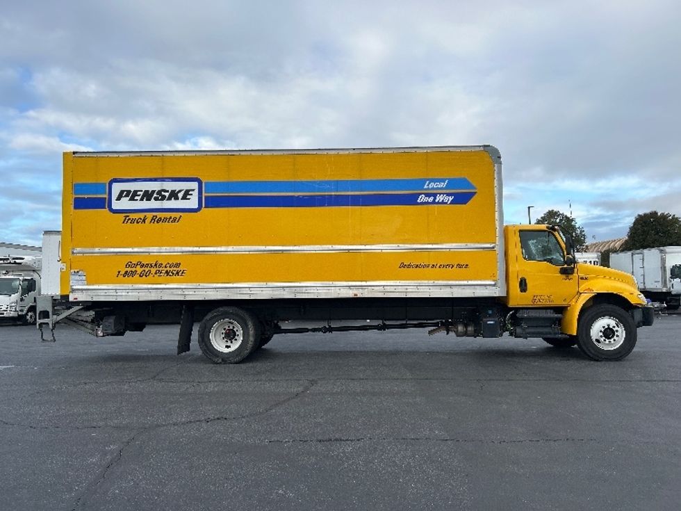 Medium Duty Box Truck-Light and Medium Duty Trucks-International-2020-MV607-West Sacramento-CA-137,287\n\t\tmiles-$ 55,750 - Image 15