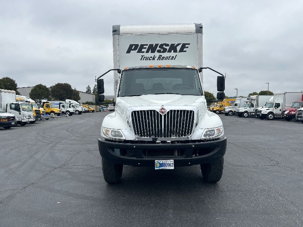Medium Duty Box Truck-Light and Medium Duty Trucks-International-2020-MV607-West Sacramento-CA-137,335\n\t\tmiles-$ 48,750 - Image 2