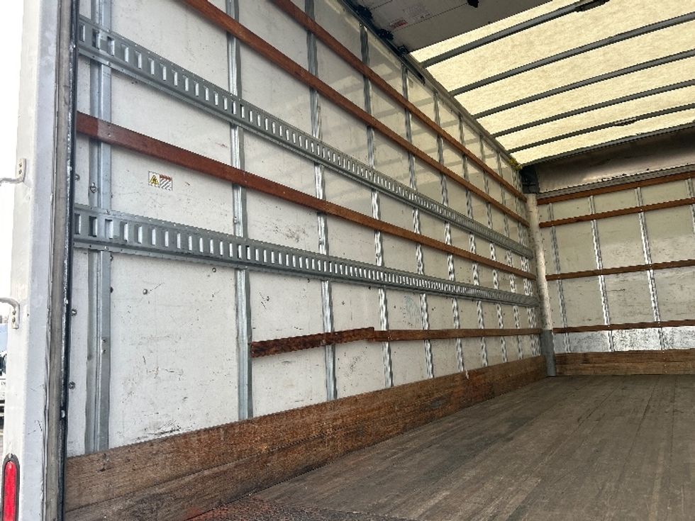 Medium Duty Box Truck-Light and Medium Duty Trucks-International-2020-MV607-West Sacramento-CA-137,335\n\t\tmiles-$ 48,750 - Image 11