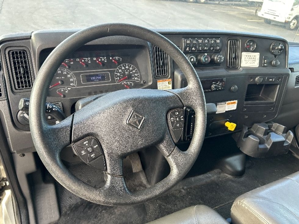 Medium Duty Box Truck-Light and Medium Duty Trucks-International-2020-MV607-West Sacramento-CA-137,335\n\t\tmiles-$ 48,750 - Image 16