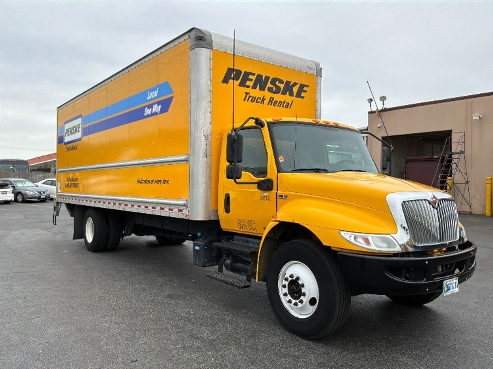 Medium Duty Box Truck-Light and Medium Duty Trucks-International-2020-MV607-West Sacramento-CA-137,867\n\t\tmiles-$ 55,500 - Image 1