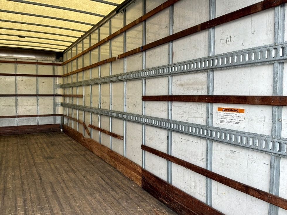 Medium Duty Box Truck-Light and Medium Duty Trucks-International-2020-MV607-West Sacramento-CA-137,867\n\t\tmiles-$ 55,500 - Image 12