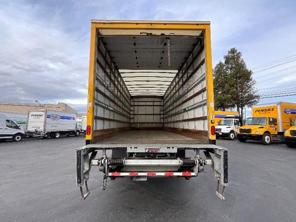 Medium Duty Box Truck-Light and Medium Duty Trucks-International-2020-MV607-West Sacramento-CA-139,912\n\t\tmiles-$ 51,000 - Image 8