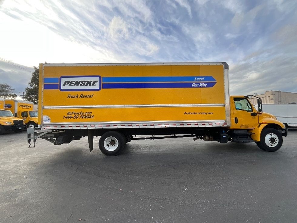 Medium Duty Box Truck-Light and Medium Duty Trucks-International-2020-MV607-West Sacramento-CA-139,912\n\t\tmiles-$ 51,000 - Image 15