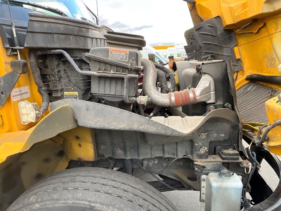 Medium Duty Box Truck-Light and Medium Duty Trucks-International-2020-MV607-West Sacramento-CA-139,912\n\t\tmiles-$ 51,000 - Image 23