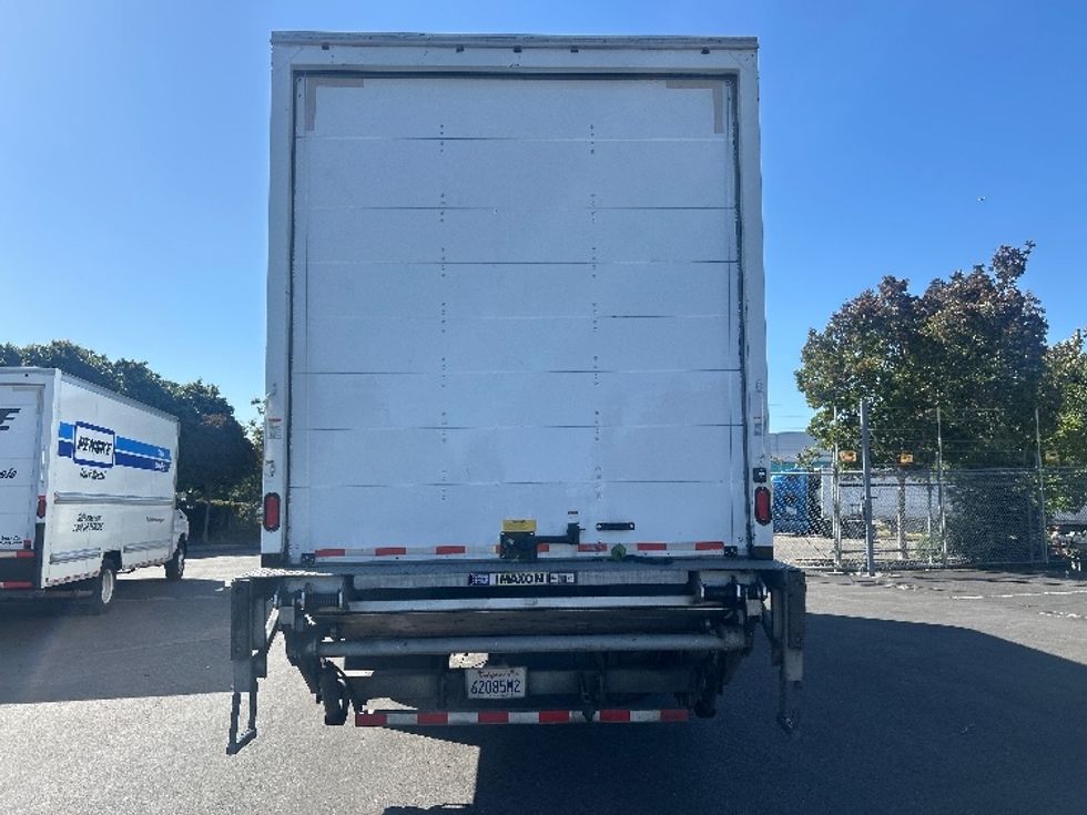 Medium Duty Box Truck-Light and Medium Duty Trucks-International-2020-MV607-West Sacramento-CA-162,098\n\t\tmiles-$ 53,500 - Image 7