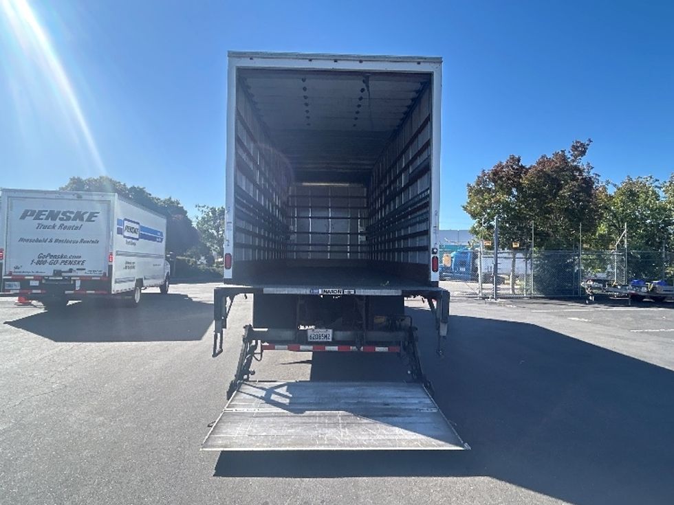 Medium Duty Box Truck-Light and Medium Duty Trucks-International-2020-MV607-West Sacramento-CA-162,098\n\t\tmiles-$ 53,500 - Image 9