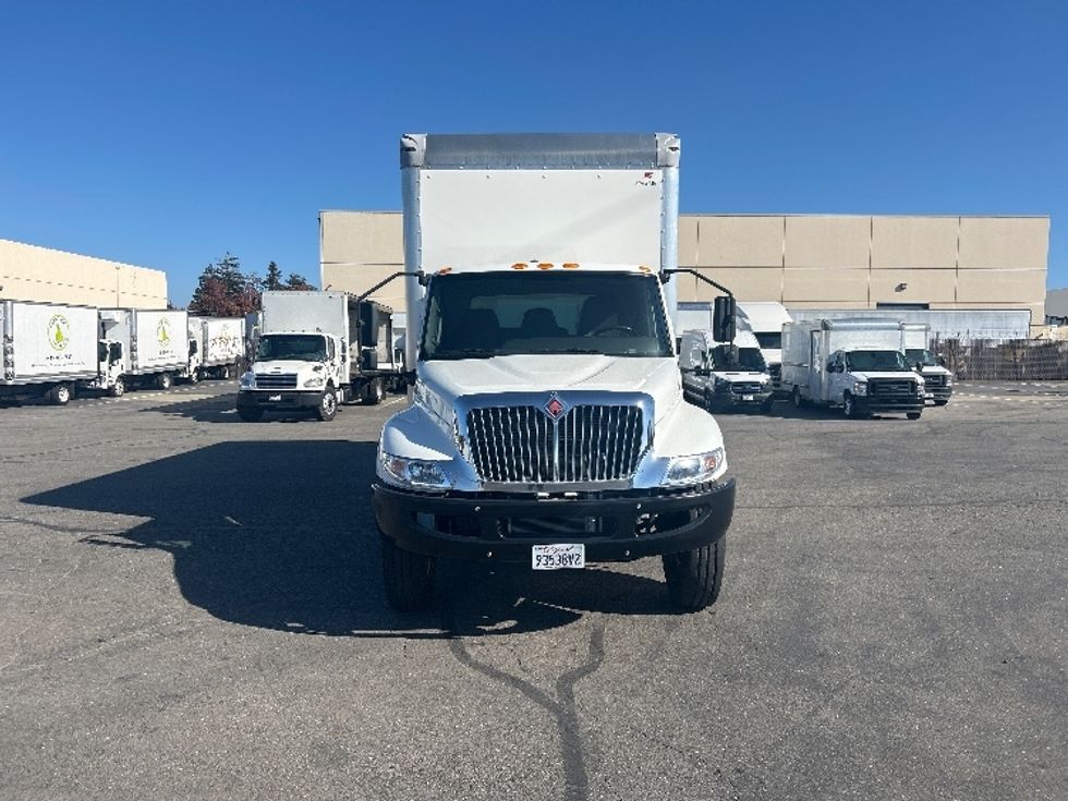 Medium Duty Box Truck-Light and Medium Duty Trucks-International-2020-MV607-West Sacramento-CA-1,673\n\t\tmiles-$ 65,750 - Image 2