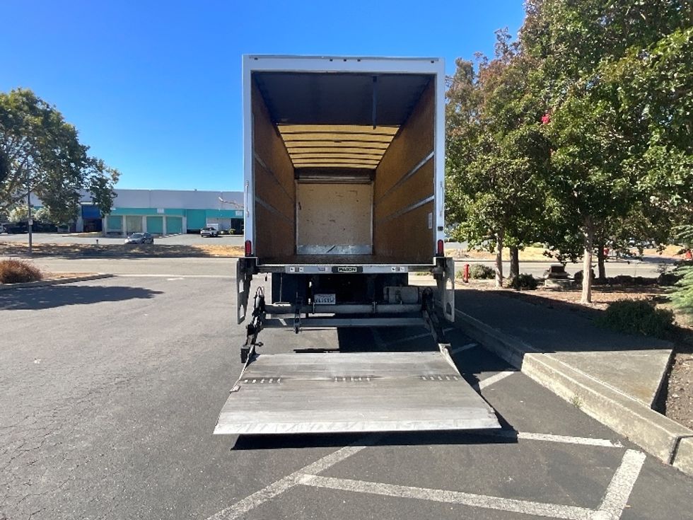Medium Duty Box Truck-Light and Medium Duty Trucks-International-2020-MV607-West Sacramento-CA-209,319\n\t\tmiles-$ 47,250 - Image 9